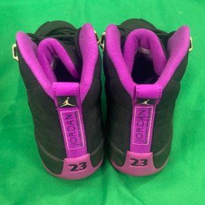 Air Jordan 12 Retro GG Hyper Violet Boys size 7Y in Original Box